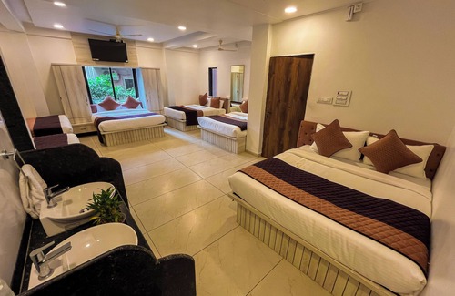 Daund Complejo | Regenta Bharti Resort, Urulikanchan