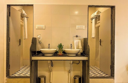 Daund Complejo | Regenta Bharti Resort, Urulikanchan