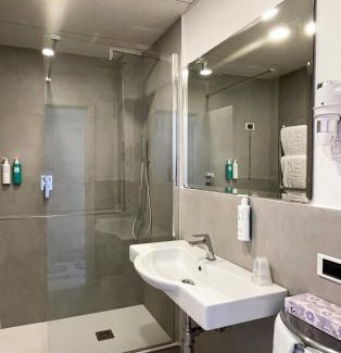 Capri Hotel | Regina Cristina