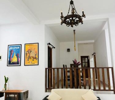 Thiranagama Casa | Regina Niwasa House