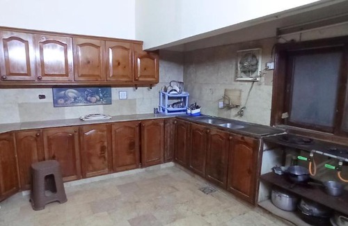 PECHS Casa | Rehaish Inn Guest House