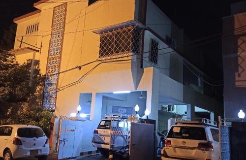 PECHS Casa | Rehaish Inn Guest House