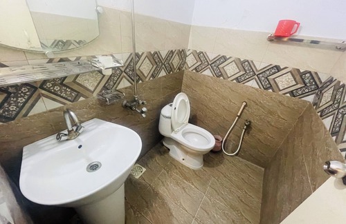 Karachi Casa | Rehaish inn model