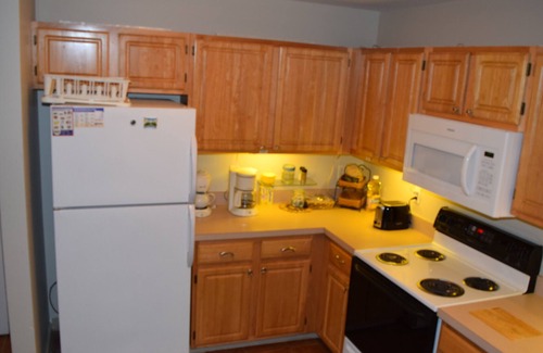 Rehoboth Beach Condominio | Rehoboth Beach Condo 2BR w/ Pools, Parking, and Tennis