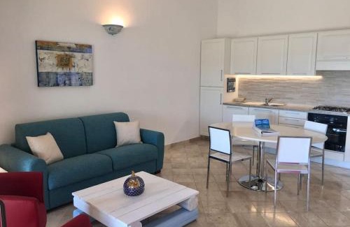 Porto Pozzo Apartamento | Reihenhaus Nr. 8 mit Pool und super Meersicht