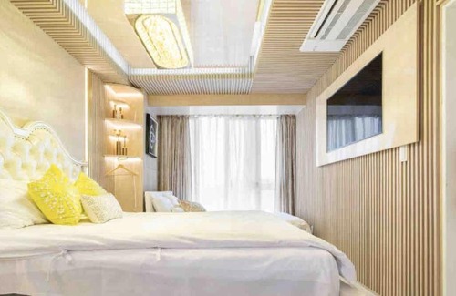 Ikebukuro Hotel | Reimi Mondo702