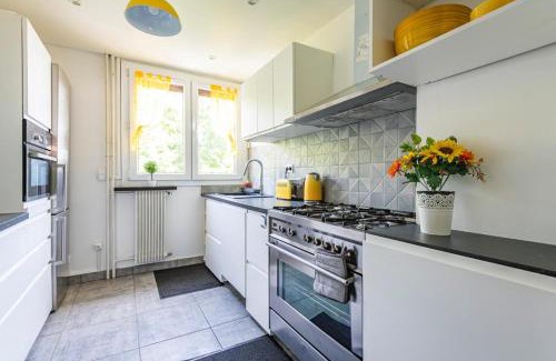 Reims Apartamento | Reims Centre, Appartement 4 Chambres NETFLIX