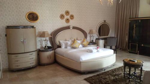 Benin City Hotel | Reina Villa Hotel