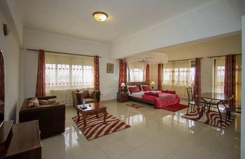 Fort Portal Hotel | Reinah Tourist Hotel