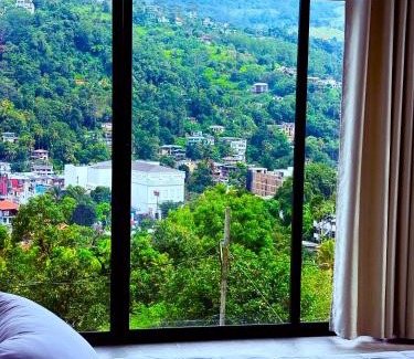 Anniwatta Cama Y Desayuno | Reiss Villa Kandy