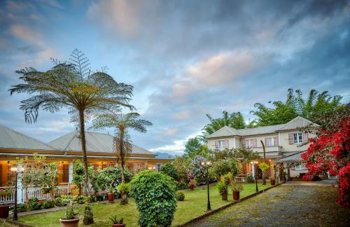 Hell-Bourg Cama Y Desayuno | Relais Des Gouverneurs
