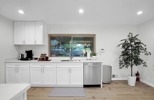 Fairfield Casa | Relax and Play! near Napa, SF 4 Bedrooms Sleep10 + Hot tub, Fire pit & GameRoom