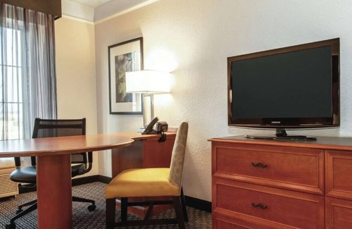 Guasti Casa | Relax and Recharge! 4 Great Units! Close to Cucamonga-Guasti Regional Park!