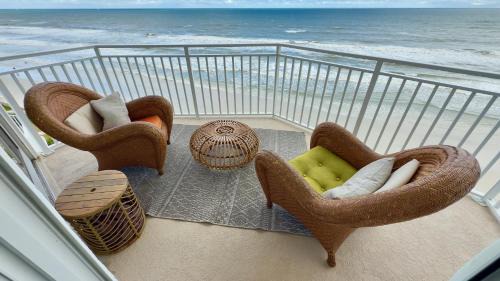 Daytona Beach Shores Apartamento | Relax and Retreat at BellaView603 - Comfortable Oceanfront Condo