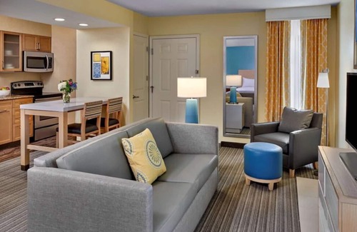 Highland Hills Casa | Relax and Unwind! 3 Units with Kitchens, Free Parking, Pets are Welcome!