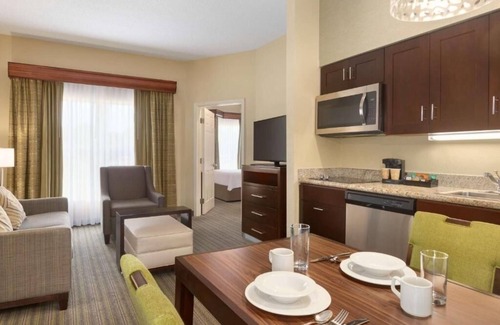 Feather Sound Hotel | Relax and Unwind in Clearwater! Swimming Pool, Free Breakfast, Full Kitchen!