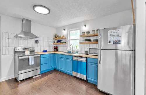 Fayetteville Casa | Relax and Unwind in the Heart of Fayetteville home