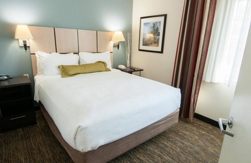 Anaheim Resort Complejo | Relax and Unwind! Pets Allowed, Short Drive to Disneyland
