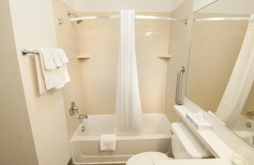 Anaheim Resort Complejo | Relax and Unwind! Pets Allowed, Short Drive to Disneyland