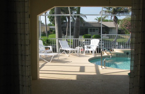 Cape Coral Casa | Relájese en Fabulosa Villa Génova!