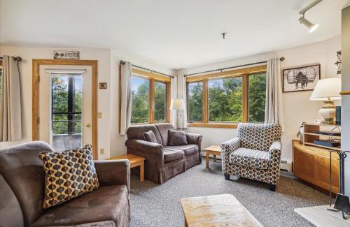 Central Vermont- Killington Casa | Relax at Highridge B16B Mountain View Condo with Fireplace, Sauna & Resort Perks