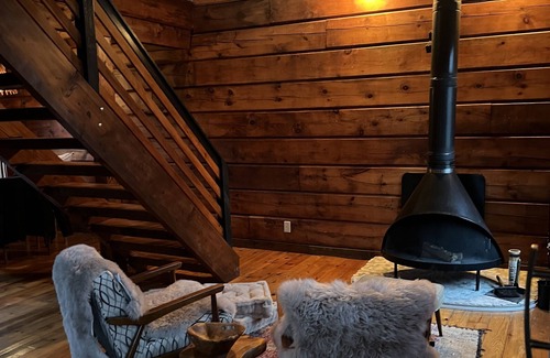 Athens Cabina | Relax at this cozy 2 bedroom 2 bathroom getaway