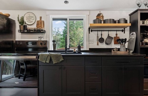 Jordan Road-Canyon Creek Cabina | Relax at this Peaceful 1 Bedroom Cabin in Granite Falls