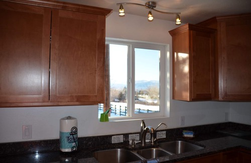 East Boulder Casa | Oasis de tranquilidad en más de 1/2 acre con un estanque privado de temporada en Boulder