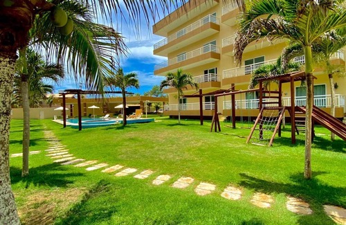 Praia do Futuro I Apartamento | Relax on the beach of Porto das Dunas, just a few meters from Beach Park