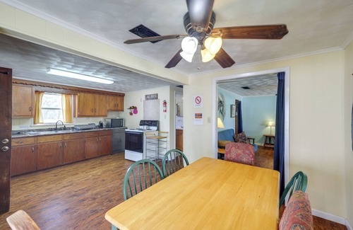 Lake Whitney Cabaña | Relax By Lake, Hike From Your Door: Whitney Home