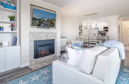 Pajaro Dunes Condominio | Relax by Monterey Bay, stay at our cozy Pajaro Dunes Condo