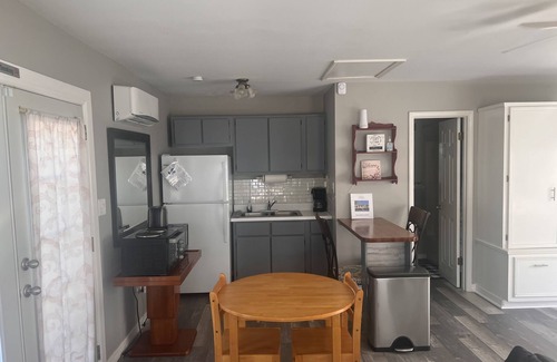Long Beach Cabaña | Relax by the Gulf Coast, just 8 mins from Gulfport Beach