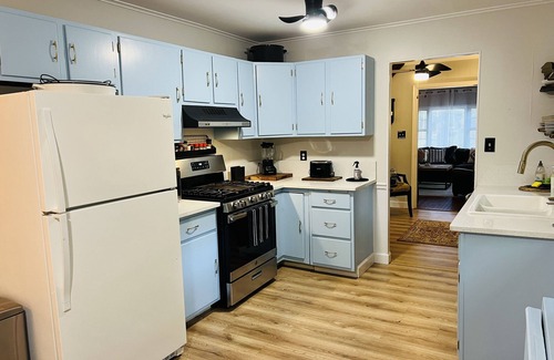 Kabletown Casa | Wineries & breweries, winter fun, year round hiking, biking