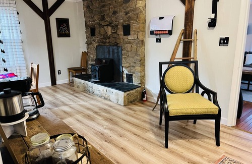 Kabletown Casa | Wineries & breweries, winter fun, year round hiking, biking