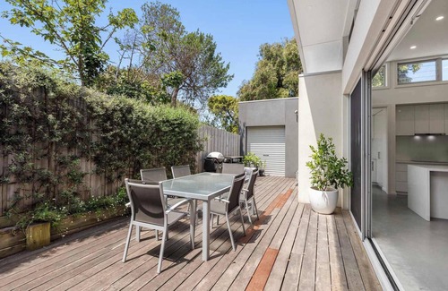 Barwon Heads Casa | Relax by the River Barwon Heads Coastal Escape