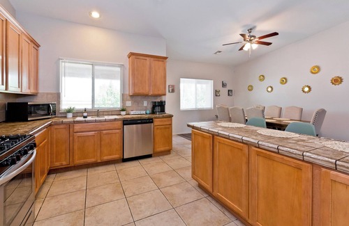 Desert Hot Springs Casa | Relax , explore, or experience music festivals, tennis or golf tournaments.