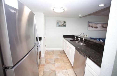 Rockport Condominio | Relax, fish, and unwind at The Salty Pelican- your coastal escape at Laguna Reef