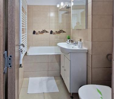 Curtea De Arges Apartamento | Relax Home