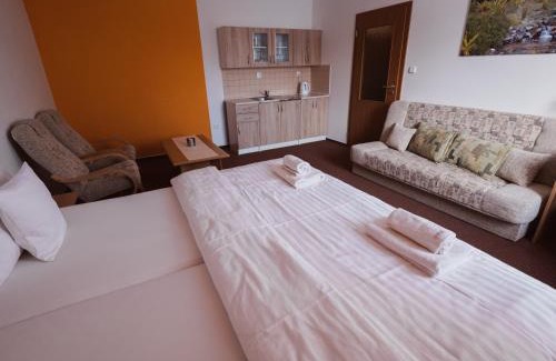 Purkarec Casa | Relax Hotel Pelikán