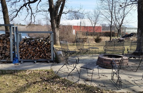 Charles City Casa | Relax in a North Central Iowa Paradise