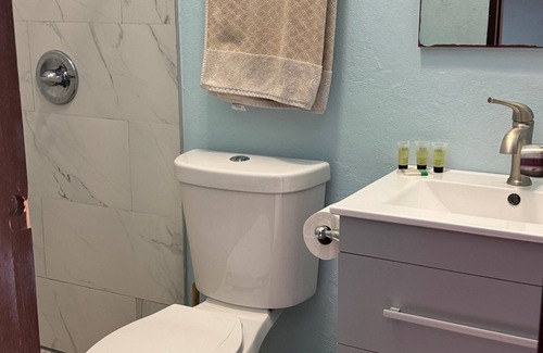 San Juan Apartamento | Relax in Comfort, Steps from It All- 1BR, 1BA UNIT2