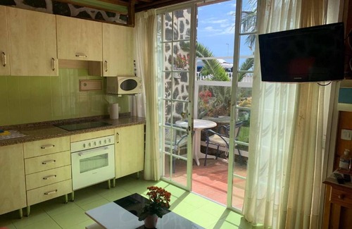 Arenas del Mar Apartamento | Relax in El Médano's Hidden Gem 1-Bedroom Apartment