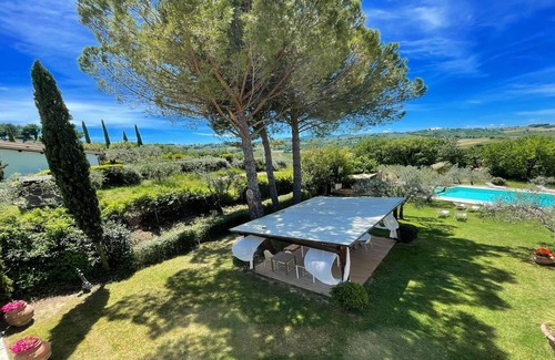 Pietrauta Villa | Relájese en el vino y la trufa Sagrantino más famosos de Italia. Slps 15. Excepto piscina