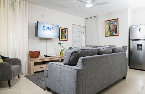 Beverly Hills Casa | Relax in Luxury at The Pines of Karachi