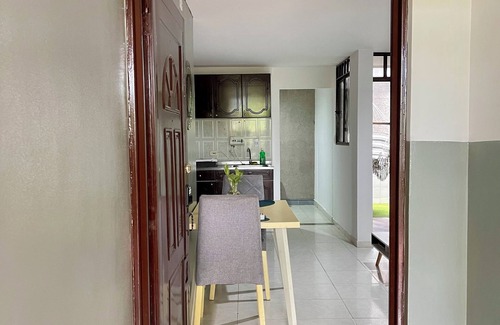 Neiva Apartamento | Relax in Neiva: Modern apartment with bathtub close to Clinica Abner Lozano