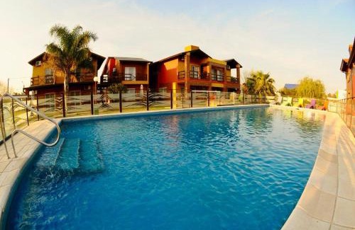 Miramar Apartamento | Relax in New Andalucía- Tu refugio costero con pileta