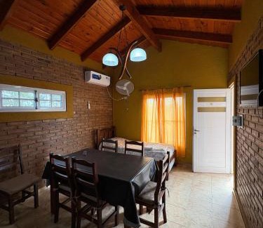 Miramar Apartamento | Relax in New Andalucía- Tu refugio costero con pileta