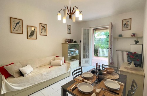 Loano Apartamento | Relax in Piscina - Free Parking e ampio Giardino