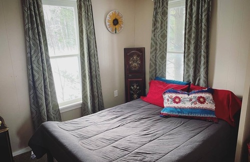 Irons Cabaña | Relax in Rural NW Michigan