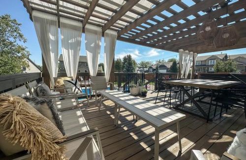 Jefferson Casa | Relax in Style 5BR Home Hot Tub & Games